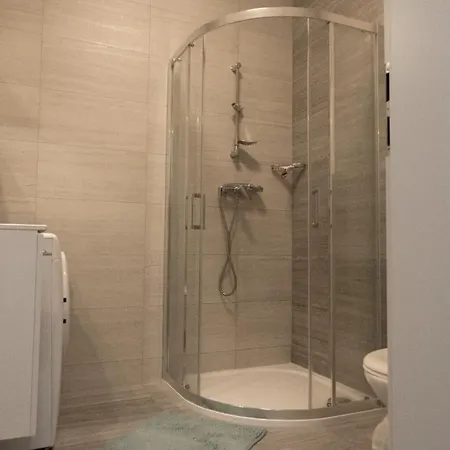 Apartament With Ap. Garden *