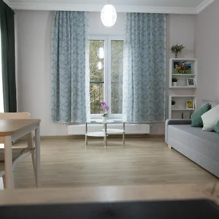 Apartament With Ap. Garden Mariańskie Łaźnie
