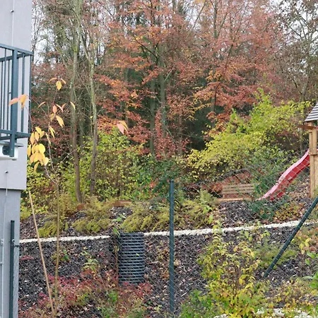 With Ap. Garden 公寓